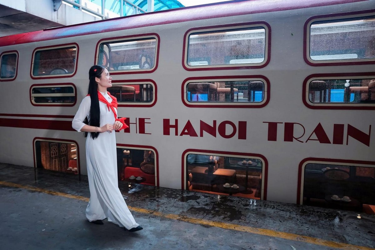 Tàu hỏa Hà Nội 5 Cửa Ô-THE HANOI TRAIN