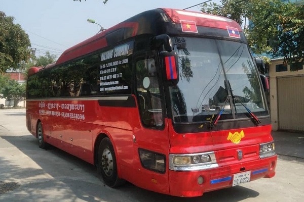 Xe bus đi Xiêng Khoảng Lào